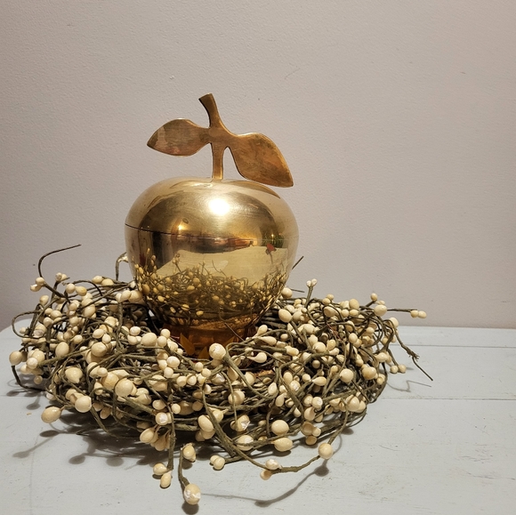 Brass Apple dish - Picture 3 of 3